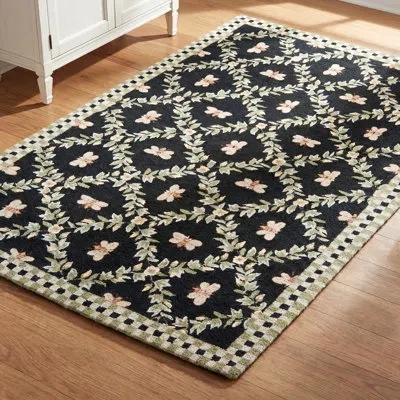 Safavieh Wool Rug In Black
