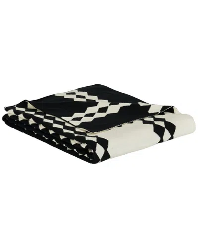 Safavieh Zhuri 50x60in Throw In Black