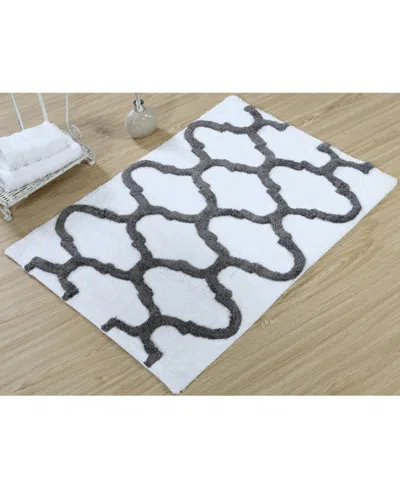 Saffron Fabs Geometric Non-skid Cotton Bath Rug, 21" X 34" In White,gray