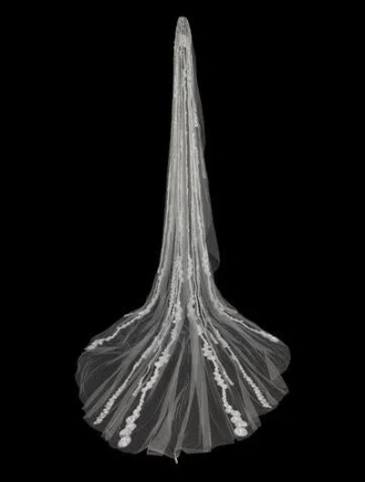 Pre-owned Saiid Kobeisy Tulle Beaded Veil In White