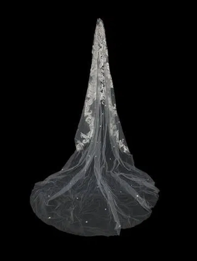 Pre-owned Saiid Kobeisy Tulle Beaded Veil In White