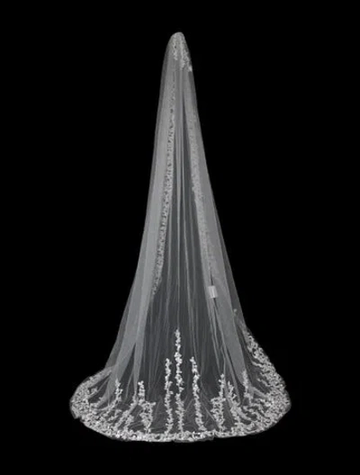 Pre-owned Saiid Kobeisy Veil W/tags In White