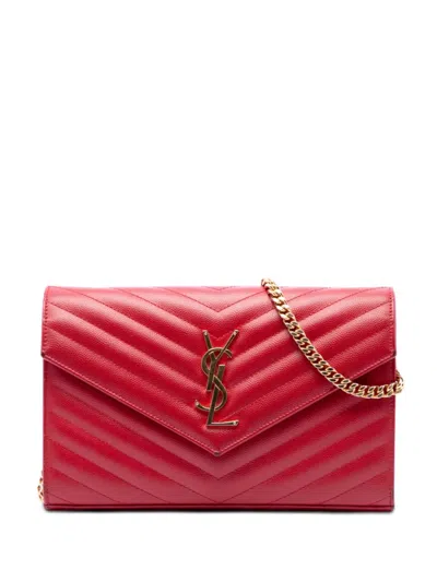 Pre-owned Saint Laurent 2015 Grain De Poudre Cassandre Envelope Chain Wallet Crossbody Bag In Red