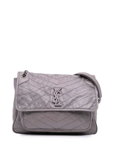 Pre-owned Saint Laurent 2018 Large Crinkled Calfskin Niki Chain Bag Shoulder Bag In Gray