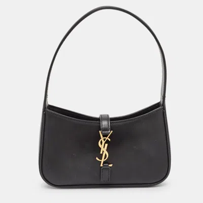 Pre-owned Saint Laurent Black Leather Mini Le 5 À 7 Bag