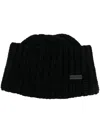 Saint Laurent Logo-plaque Chunky Knit Cashmere Beanie In Black