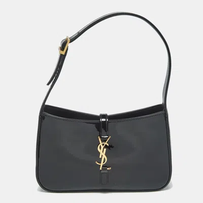 Pre-owned Saint Laurent Black Patent Leather Le 5 À 7 Shoulder Bag