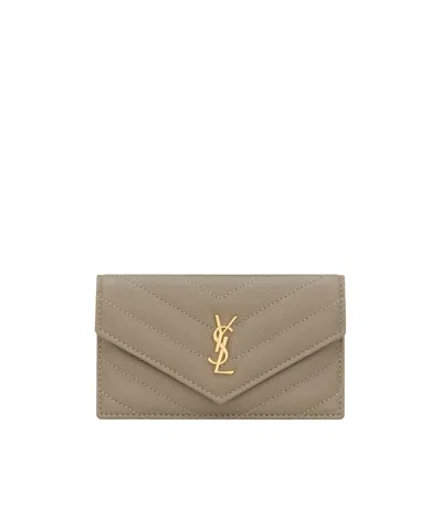 Saint Laurent Cassandre Fragments Flap Card Case In Grain De Poudre Leather In Purple
