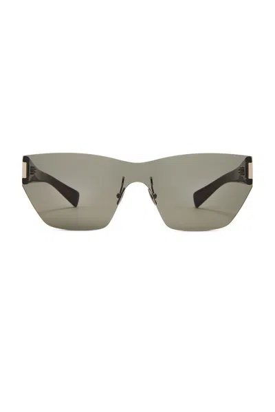 Saint Laurent Cat Eye Sunglasses In Gray