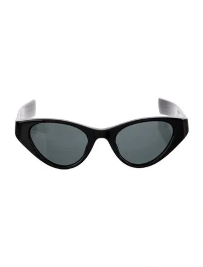 Pre-owned Saint Laurent Cat-eye Tinted Sunglasses In Black