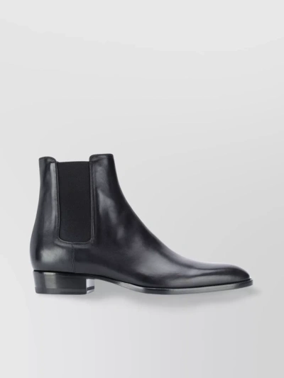 Saint Laurent Chelsea Boots With 3cm Heel And Elasticized Panels In Black