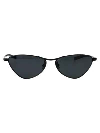 Saint Laurent Geometric Sunglasses In Black