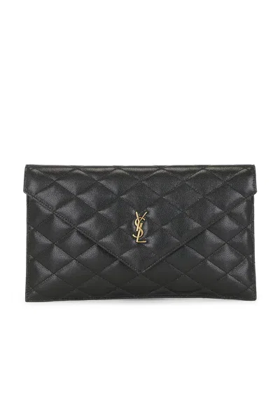 Saint Laurent Grain De Poudre Matelasse Pouch In Nero