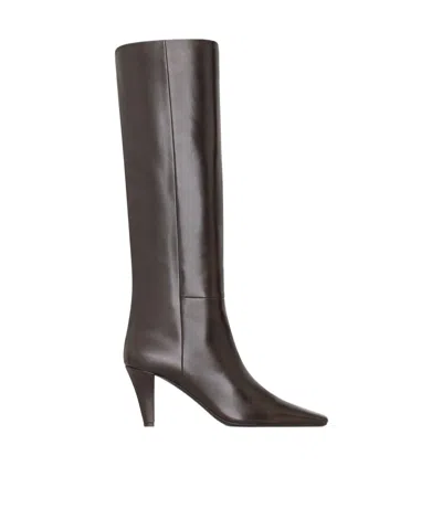 Saint Laurent Jill Pointed-toe Boots In Black