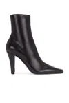 Saint Laurent Josie Boot In Nero
