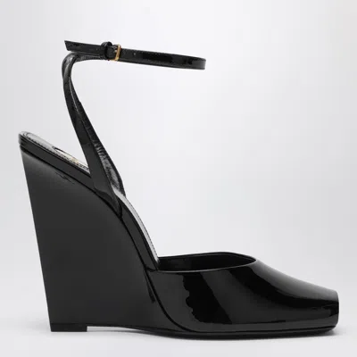 Saint Laurent La Scandale 110 Patent Leather Wedge Sandals In Black