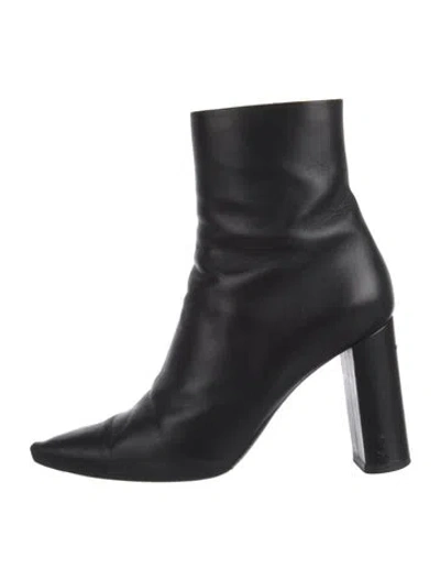 Pre-owned Saint Laurent Leather Boots In Black