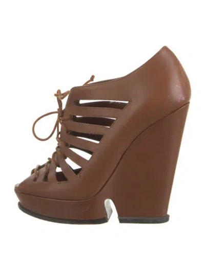 Pre-owned Saint Laurent Leather Cutout Accent Pumps In Brown