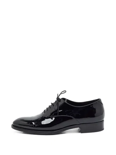 Pre-owned Saint Laurent Leon Patent Leather Oxfords In Black