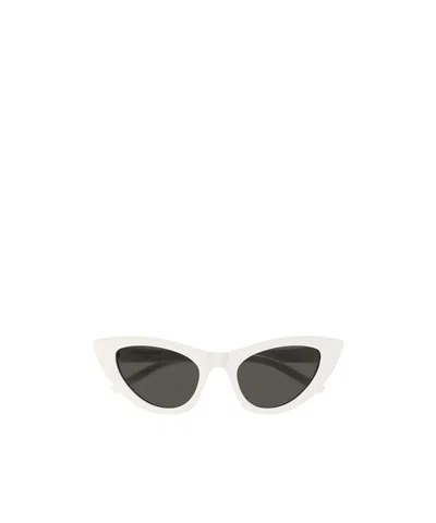 Saint Laurent Lily Cat-eye Sunglasses In Black