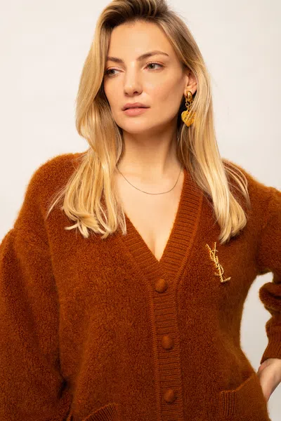 Saint Laurent Logo Brooch In Gold