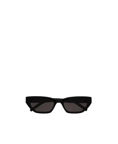 Saint Laurent Logo-plaque Cat-eye Sunglasses In Black