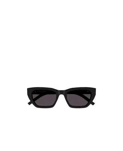 Saint Laurent Logo-plaque Cat-eye Sunglasses In Black
