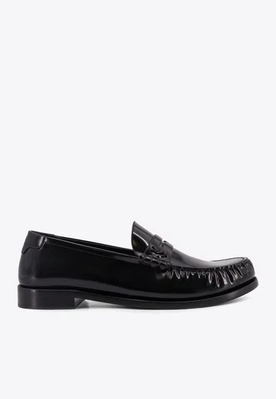 Saint Laurent Logo-plaque Leather Loafers In Black
