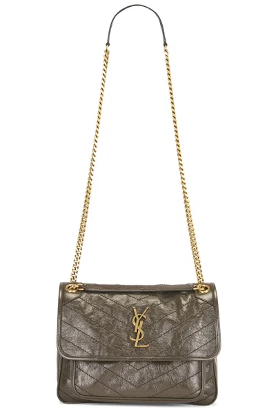 Saint Laurent Medium Niki Chain Bag In Light Musk
