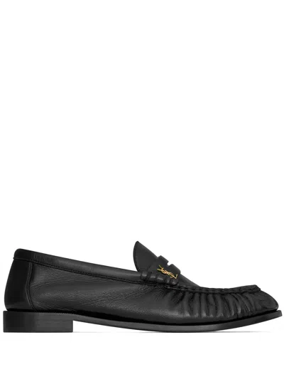 Saint Laurent Mocassini Le Loafer In Pelle Stropicciata Lucida In Black