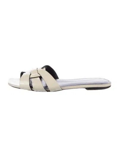 Pre-owned Saint Laurent Patent Leather Cutout Accent Slides In White