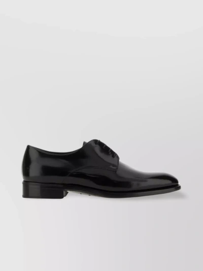 SAINT LAURENT POINTED TOE POLISHED LOAFERS WITH A SOPHISTICATED FINISH
