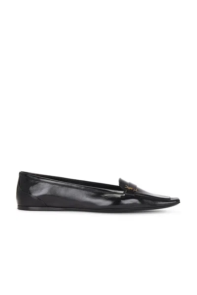 Saint Laurent Poppy Leather Ballet Flats In Black