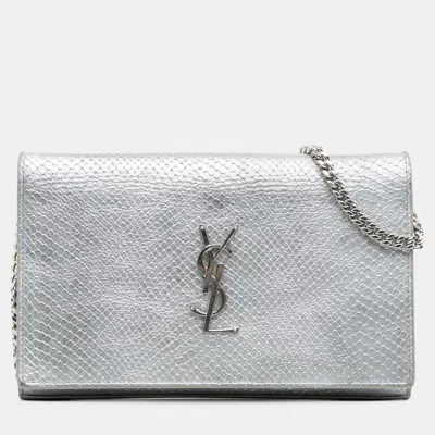 Pre-owned Saint Laurent Silver Metallic Python Embossed Leather Monogram Kate Wallet On Chain