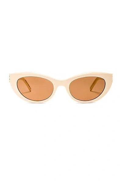 Saint Laurent Cat Eye Sunglasses In Ivory