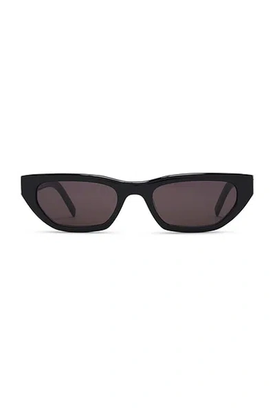Saint Laurent Rectangular Sunglasses In Black