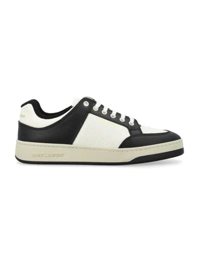 SAINT LAURENT PARIS｜SNEAKERS (713600 AAAWR 9063) SL/61 sneakers in perforated leather | Saint Laurent | YSL SK