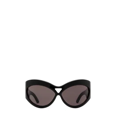 Saint Laurent Sl73 Cat Eye-frame Sunglasses In Black