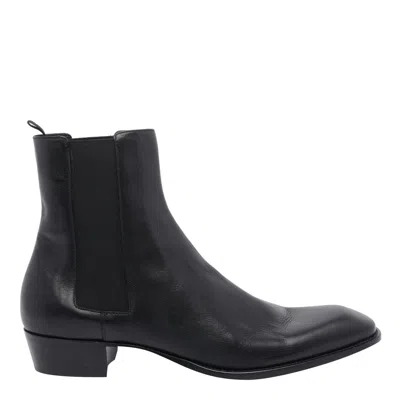 Saint Laurent Stanton Chelsea Booties In Black