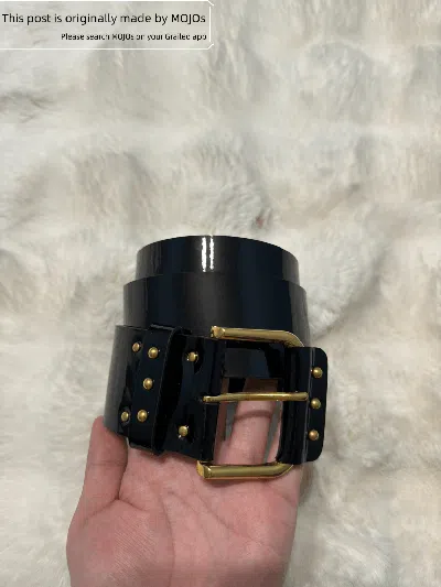 Pre-owned Saint Laurent Sz 85  Paris Patent Leather Cropper Belt In Black