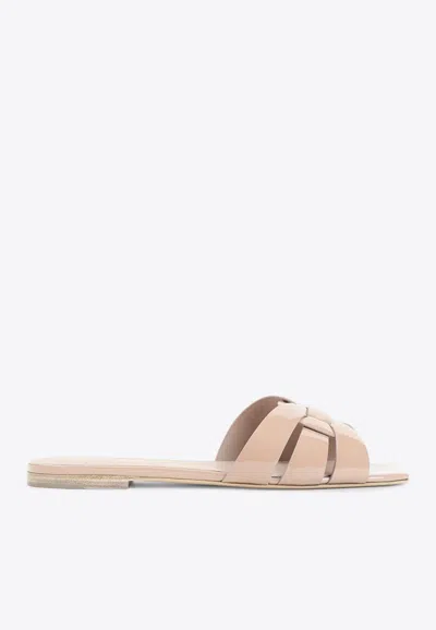 Saint Laurent Tribute Flat Sandals In Patent Leather In Neutral