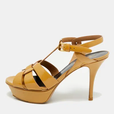 Pre-owned Saint Laurent Tribute Size 35.5 Beige Patent Leather Ankle Strap Sandals