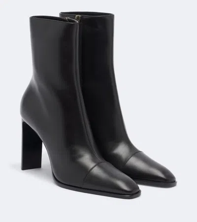 Saint Laurent Venetia Leather Ankle Boots In Brown