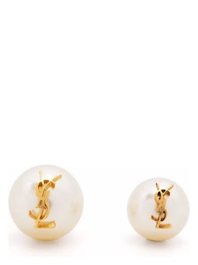 Saint Laurent Asymmetrical Earrings With Pearl And Monogram In Laiton/creme