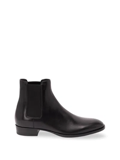 Saint Laurent Ankle Boots Pointed Toe Leather Design In Black