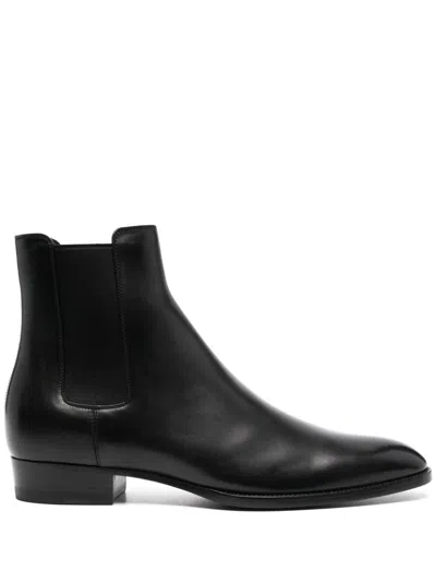 Saint Laurent Wyatt Leather Chelsea Boots In Black