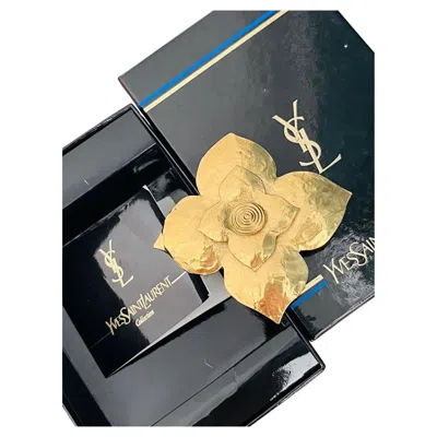 Pre-owned Saint Laurent Yves  Ysl Iconic Gold Pendant Double Layer Dogwood Flower Brooch In Multiple