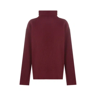 Saison 1865 High Collar Top In Red