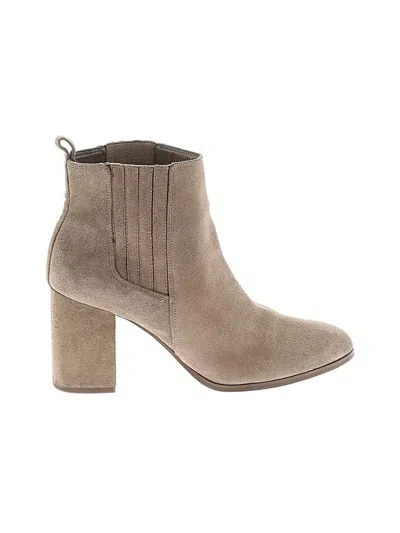 Pre-owned Saks Fifth Avenue Ankle Boots In Tan