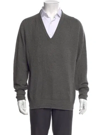 Pre-owned Saks Fifth Avenue Cashmere V-neck Pullover In Gray